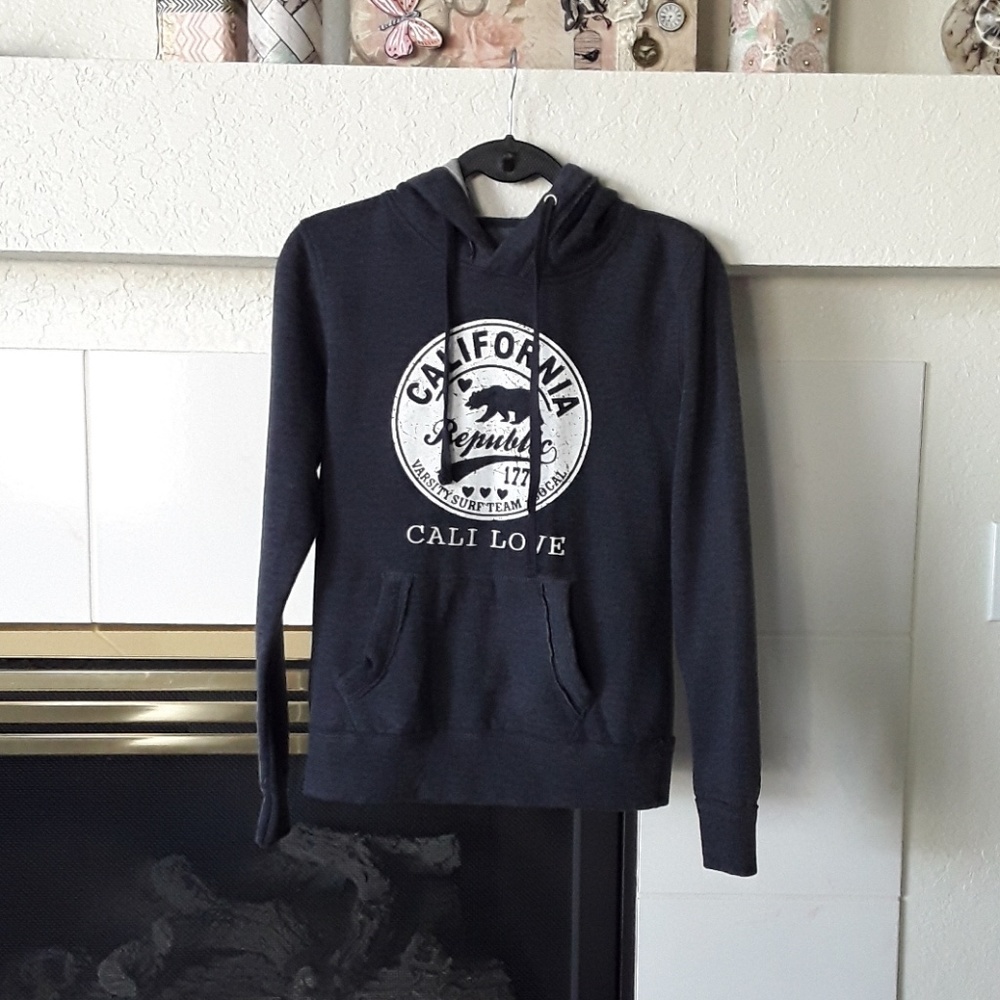 California Republic hooded sweat shirt NWOT